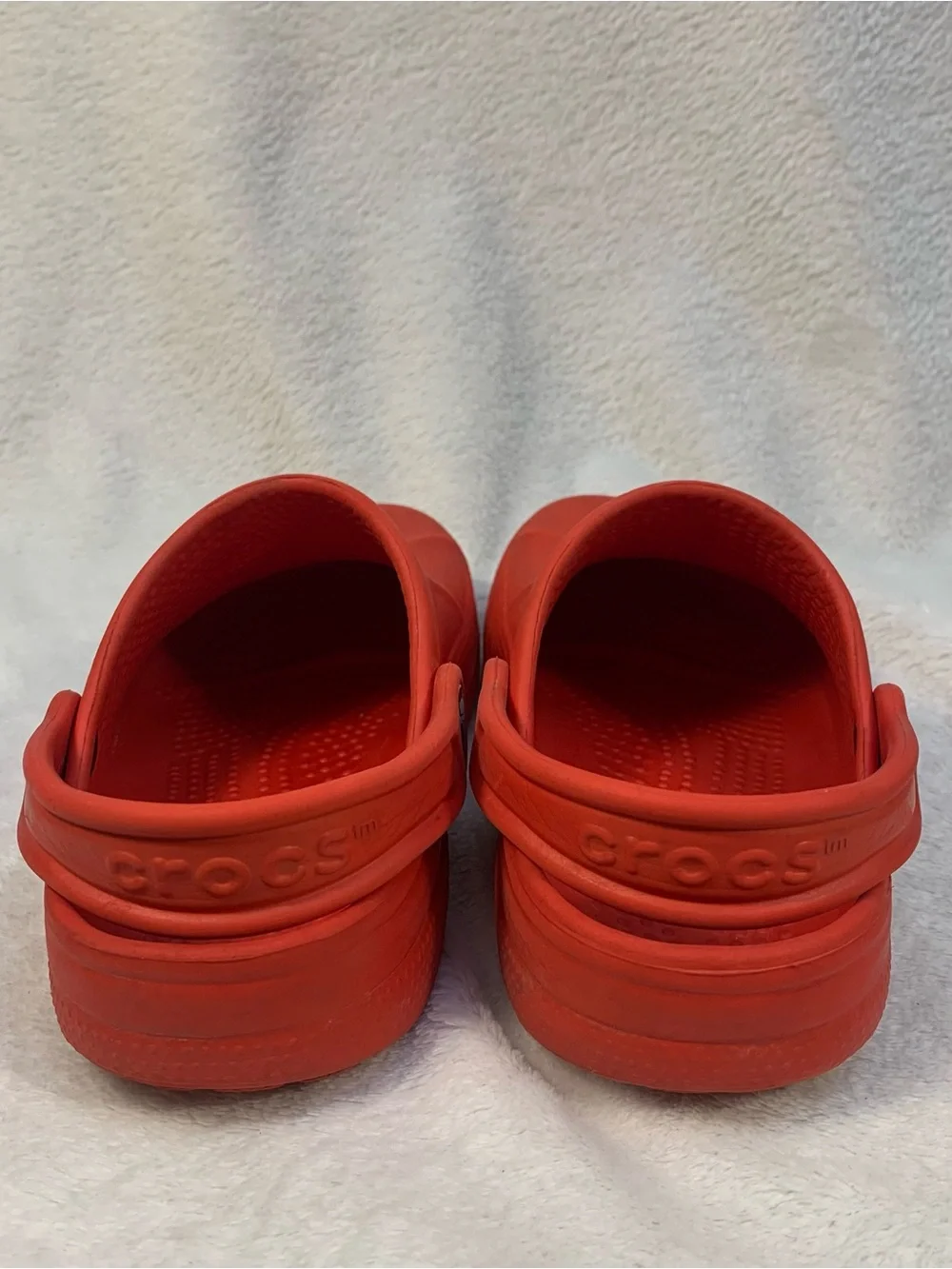 CROCS Kids Bright Red Slip-On Clogs with Heel Strap Sz M1 / W3